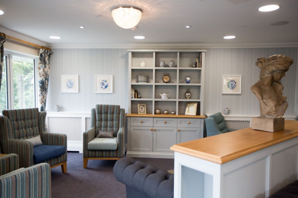 Cuffley Manor Care home in Potters bar Hertfordshire Lounge Area