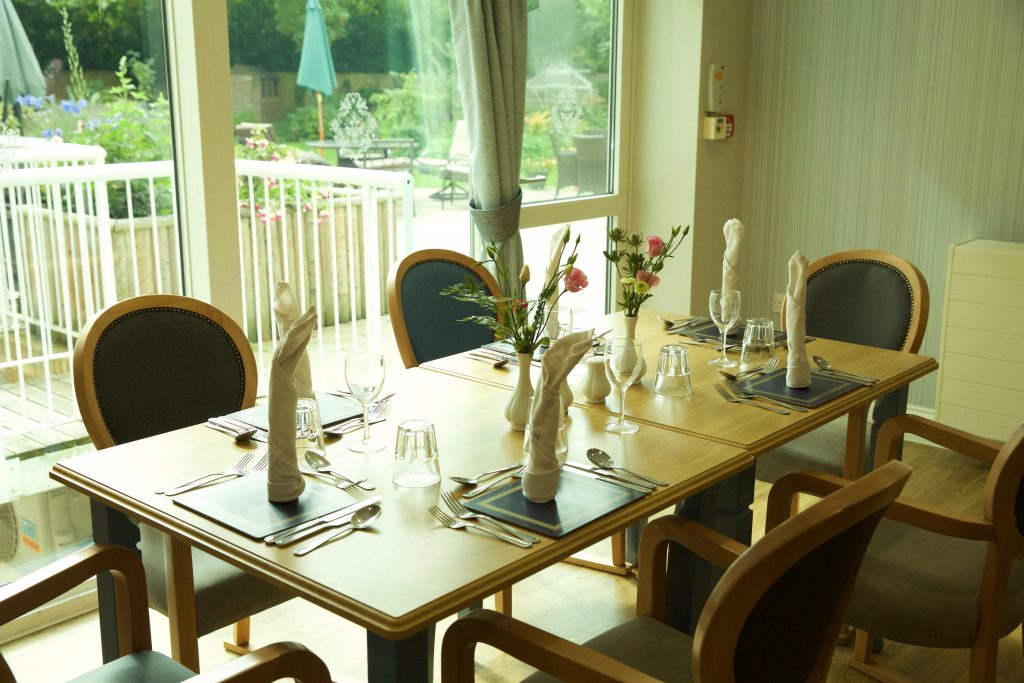Chesterton care home Cambridge Manor dining table