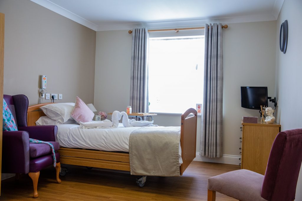 Chesterton care home Cambridge Manor private room
